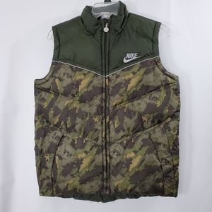 nike camo vest Shop Clothing \u0026 Shoes Online